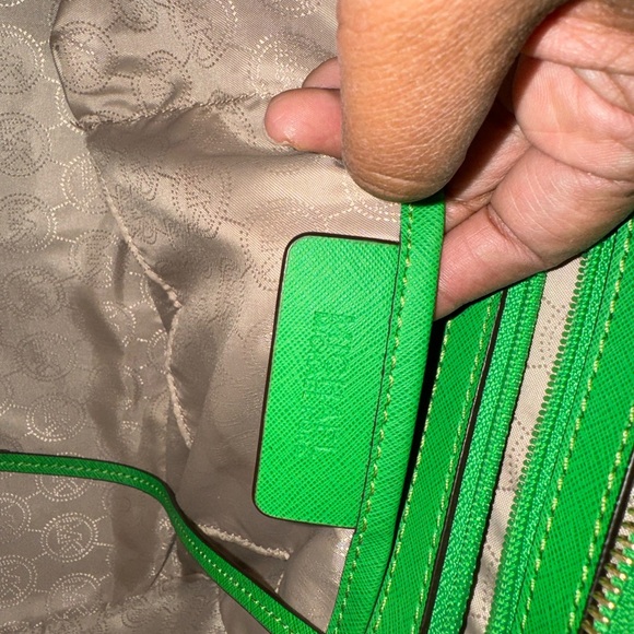 Authentic Michael Kors Kelley Green Purse. MAKE ME AN OFFER - Picture 2 of 2